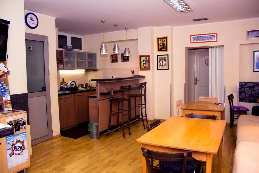 Hostel Jasmin Белград Экстерьер фото